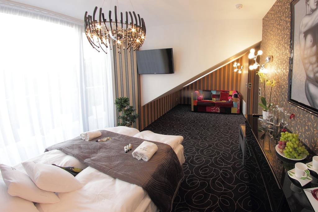 Alex Palace Dziwnow Phòng bức ảnh